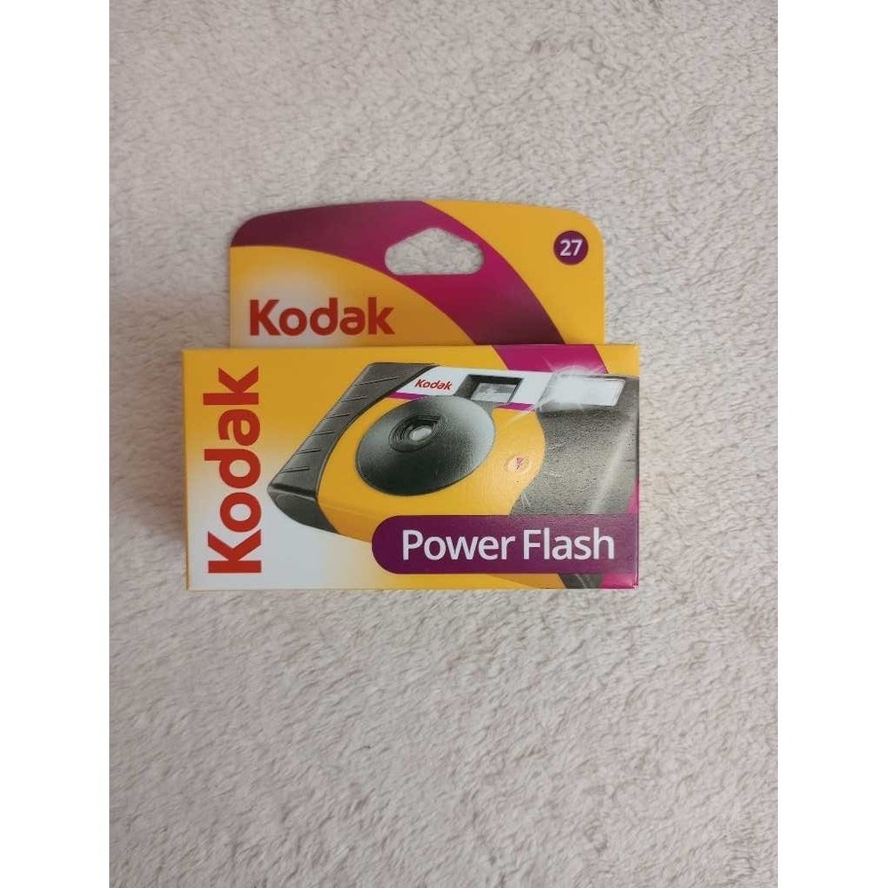 Kodak Power Flash 27 Exposure Disposable‎ Camera Yellow Purple NIB